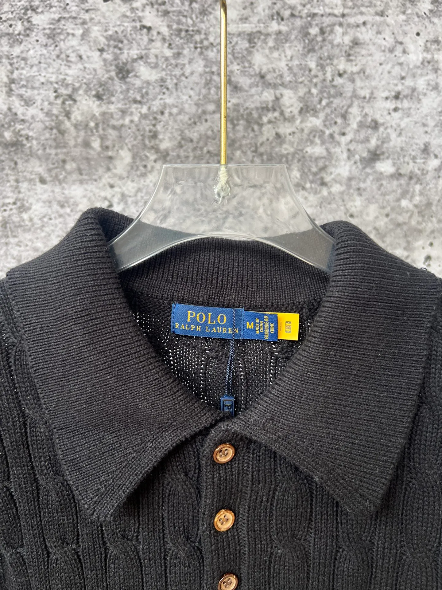 P240 Ralph Lauren fall lapel unisex polo sweater, made of the same pure cotton washed fabric as the original, all craftsmanship details restored to the original, buttoned lapel upper body with a lazy old money style